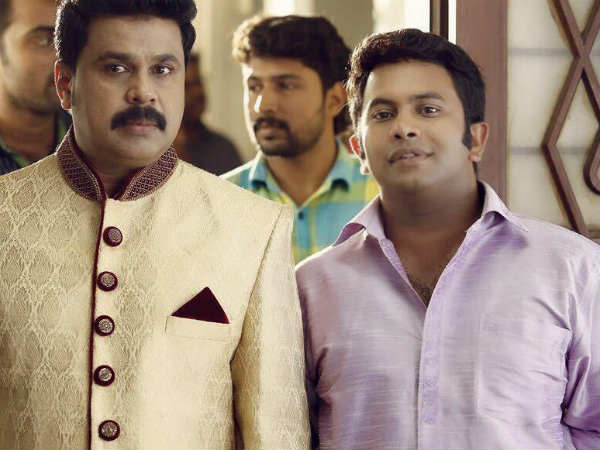   സർപ്രൈസായി അവതരിപ്പിച്ചു