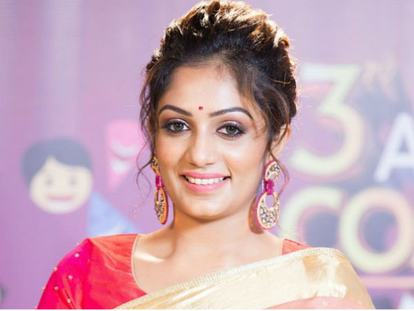 ആര്യയും പിഷാരടിയുമില്ലാതെ