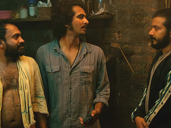 ഇപ്പോഴും പത്ത് പ്രദര്‍ശനങ്ങള്‍