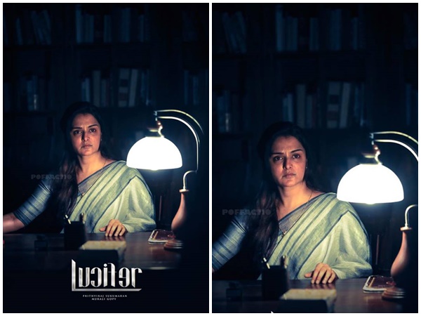  പ്രിയദർശനിയായി മഞ്ജു 