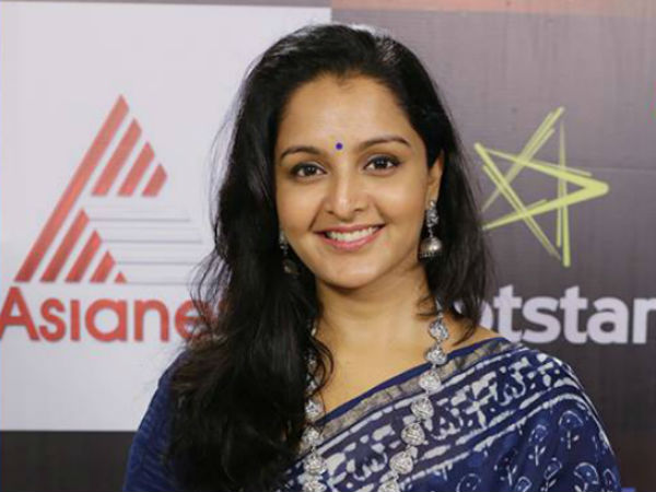 മഞ്ജു വാര്യരുമെത്തി