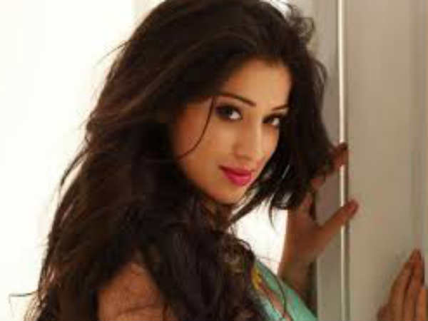 ധോണിയുമായുള്ള ഡേറ്റിങ്ങ്