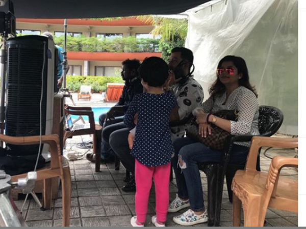 അല്ലിയെ തിരിച്ചുനിര്‍ത്തിയതാണോ?