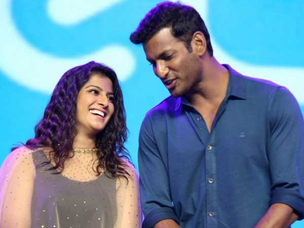 അവിവാഹിതയായി തുടരുന്നു