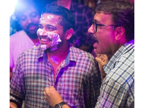 മനോഹരം ലൊക്കേഷനില്‍