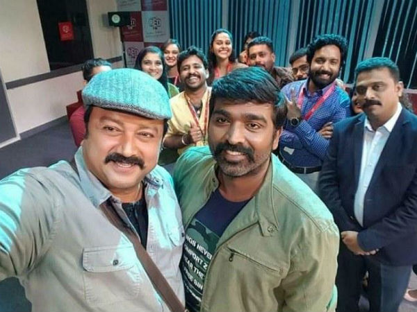  വൻ താരനിര