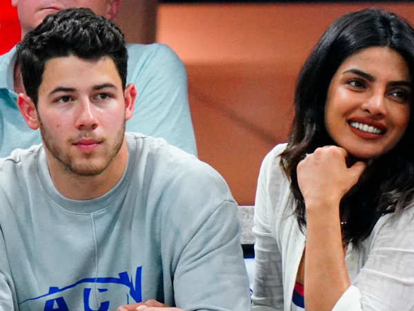 നിക്കിന്റെ വീട്ടിലും പ്രശ്നം