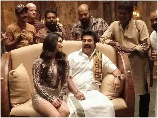 പകര്‍ത്താന്‍ ശ്രമിച്ചു