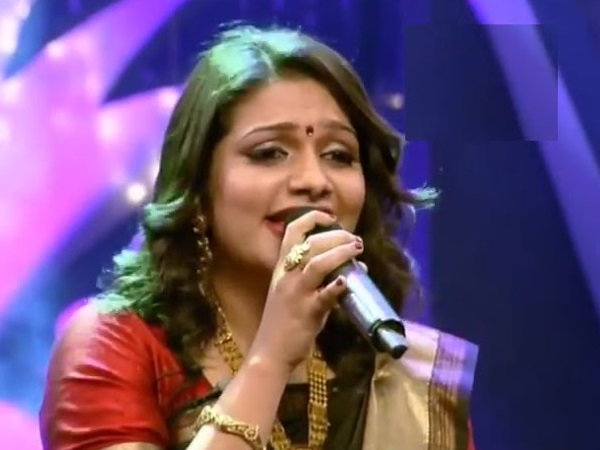 സോഷ്യല്‍ മീഡിയയുടെ പിന്തുണ