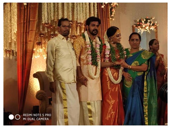 ഹിന്ദു രീതിയിലുള്ള വിവാഹം