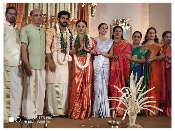 സഹോദരങ്ങളെക്കുറിച്ച്