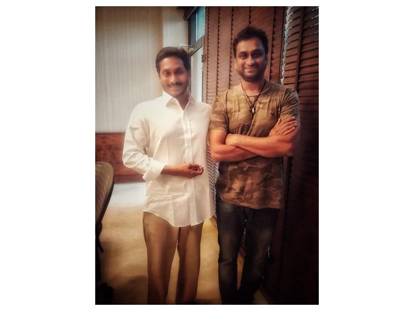 ജഗനെ അഭിനന്ദിച്ച് മഹി വി രാഘവ്