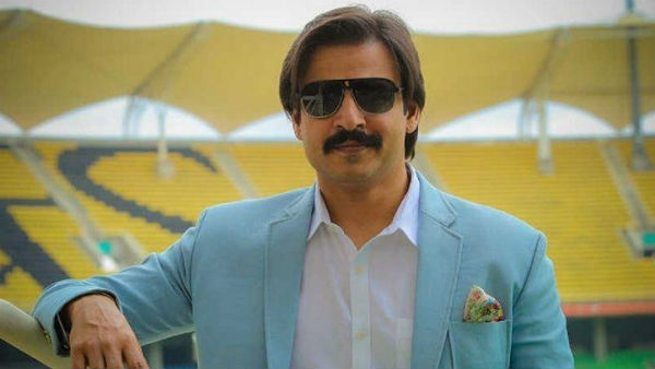  വിമർശനവുമായി താരങ്ങൾ