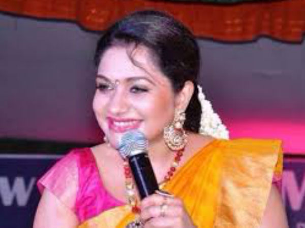 ആലാപനത്തിലൂടെ വിസ്മയിപ്പിച്ചു