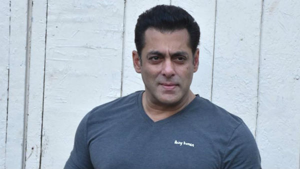   അമ്മയെ  വേണ്ട