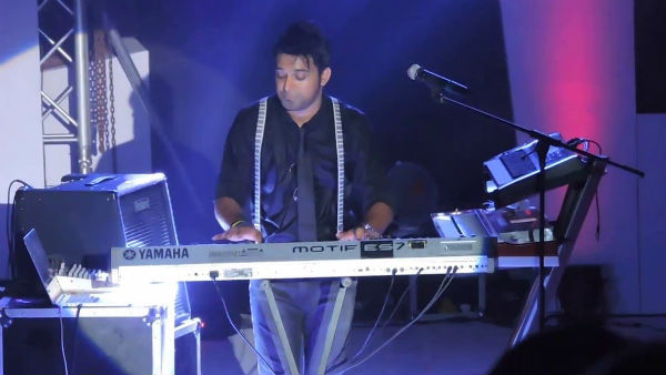  എആർ റഹ്മാൻ പരിചയപ്പെടുന്നത്