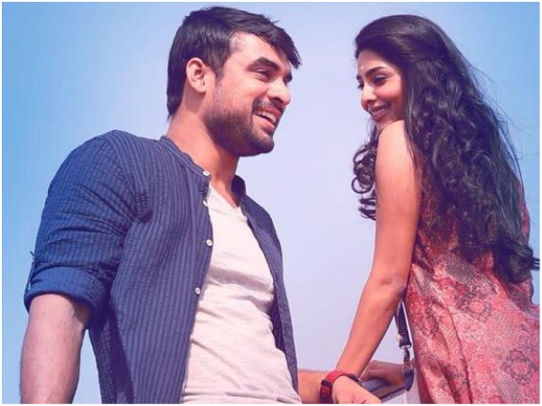  വൈറലായ ലക്ഷ്മിയുടെ പോസ്റ്റ് 