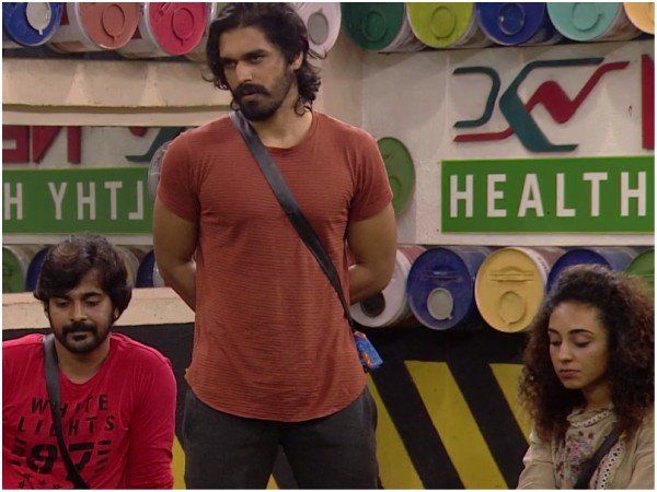 അടിപിടി, മുട്ടന്‍ വഴക്ക്