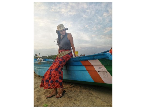 ആടൈ പുറത്തിറങ്ങിയാല്‍