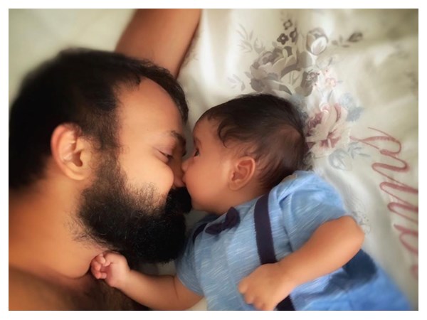 മോന് ചുറ്റുമാണ് ആ ലോകം