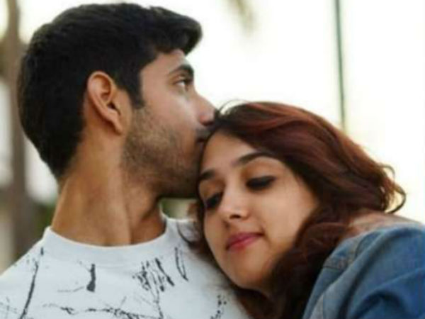 പ്രണയത്തിലാണ്