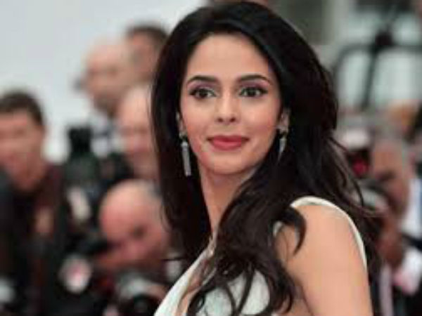 ശരീരം  പങ്കിടാൻ 