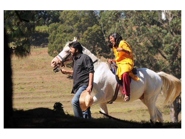 മലയാളത്തില്‍ നിന്നും വേറെയും താരങ്ങള്‍