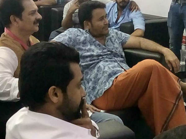 പരസ്യമായി രംഗത്തുവന്നു