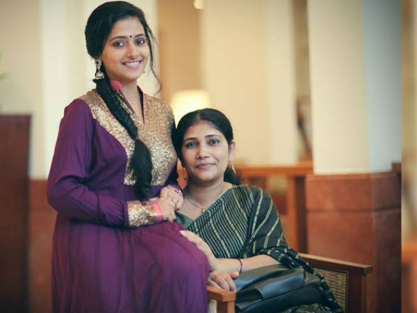   പ്രണയം  തുടങ്ങിയത്