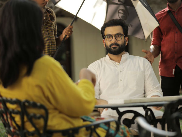  പതിനെട്ടാം  പടിയിൽ എത്തിയത്.