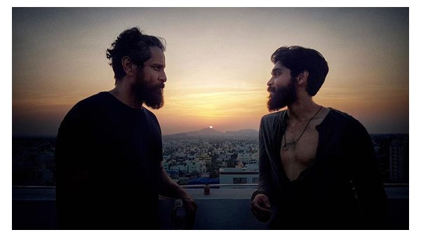 കടാരം കൊണ്ടാന് വിശേഷങ്ങളുമായി വിക്രം