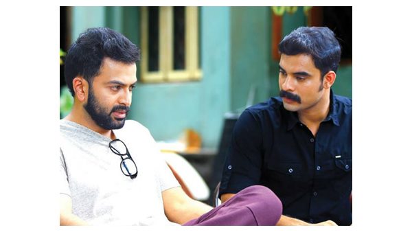  മാസ്സ് എന്‍ട്രി