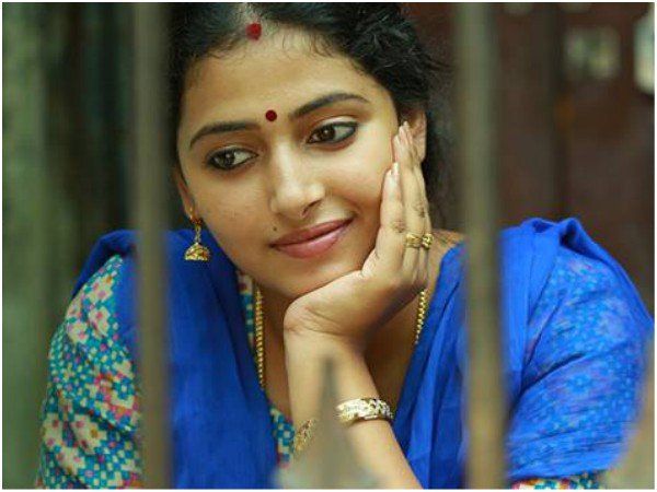 അനു സിത്താരയുടെ പിറന്നാള്‍ 