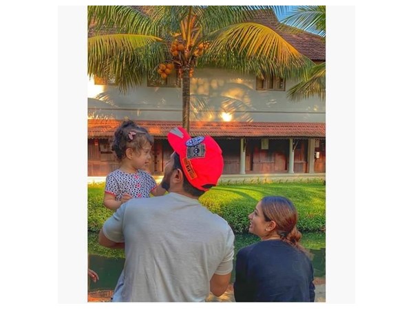 കുടുംബത്തിനൊപ്പം