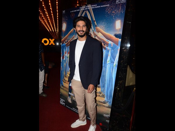 അന്യഭാഷയിലും തിളങ്ങുന്നു