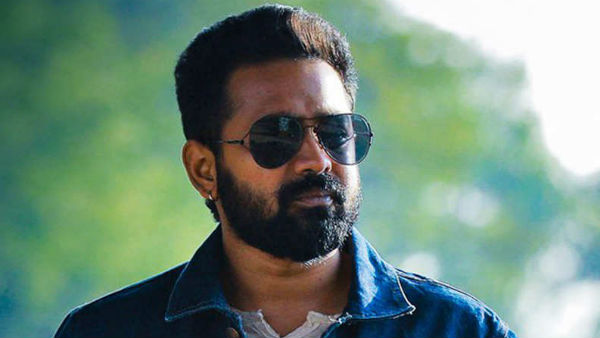 നിർമ്മാണത്തിലേയ്ക്ക്