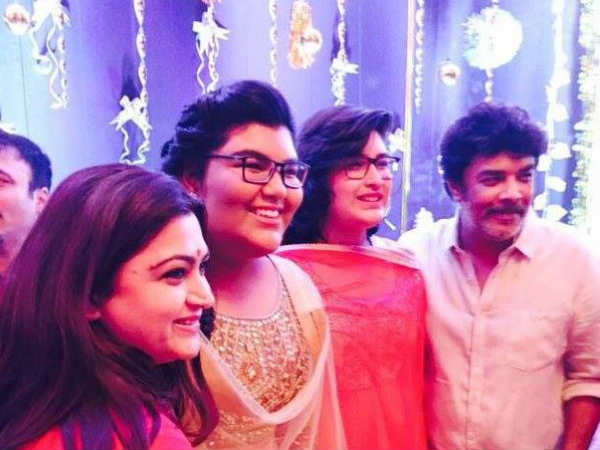 ഫോട്ടോയെടുക്കുന്നവരോട്