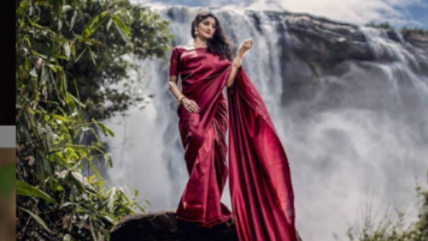 അതിരപ്പിള്ളിയിലെ ഫോട്ടോ ഷൂട്ട്