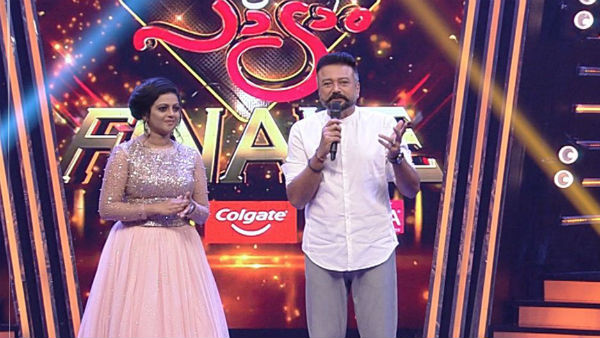 വേദിയിലും കാണണം