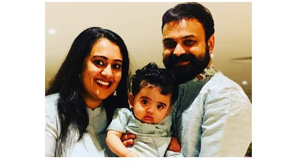 താരങ്ങളുടെ ആശംസ