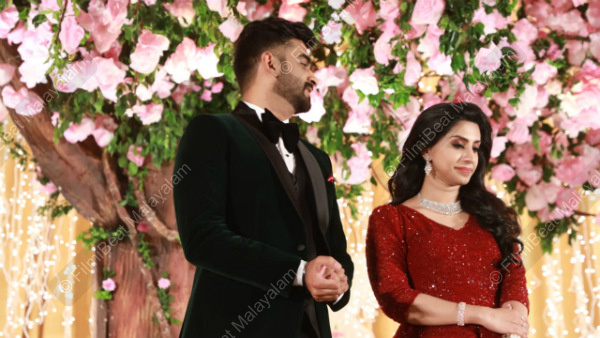 നമിത ഇനി ആദില്‍ ഇബ്രഹാമിന് സ്വന്തം! വിവാഹ സത്ക്കാരത്തിന്‍റെ ചിത്രങ്ങള്‍ പുറത്ത്! കാണൂ!