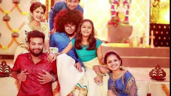 വിശേഷങ്ങള്‍ തീരുന്നില്ല