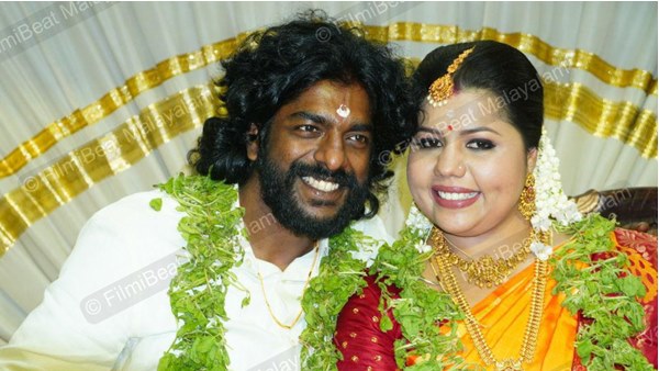സ്‌നേഹയും ശ്രീകുമാറും വിവാഹിതരായി 