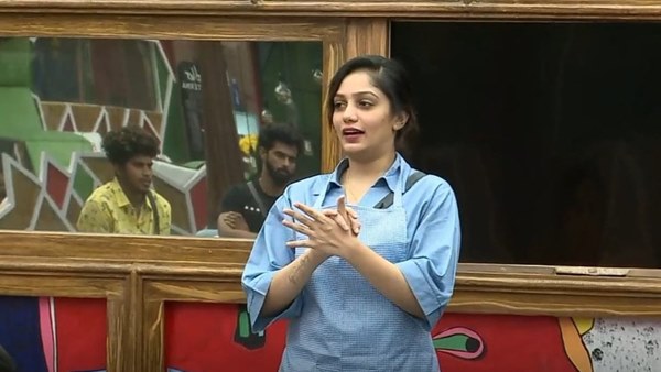 ആര്യയുടെ വാക്കുകളിലേക്ക 