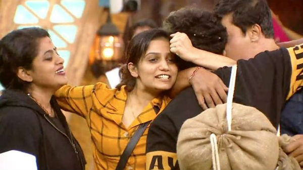 ക്ഷമ ചോദിച്ച് വീണ