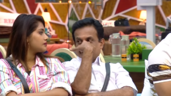  നിങ്ങള്‍ക്ക് പുറത്തേക്ക് പോവാം, ഇപ്പോഴല്ല