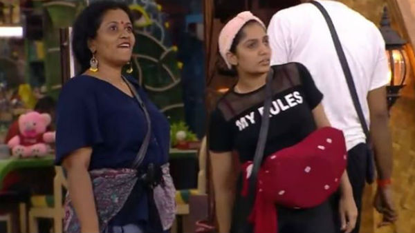 വനിതകളെല്ലാം ഒറ്റക്കെട്ട്