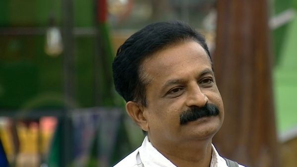 പുറത്തെ കാഴ്ചകളെ കുറിച്ച്