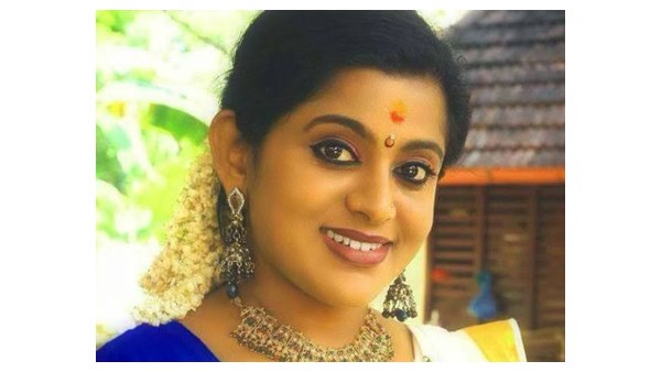 വീണയുടെ പഴയ വീഡിയോ