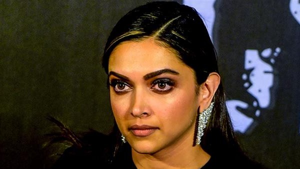  അയാൾ  എന്നെ  വഞ്ചിച്ചു